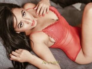 AnnaW