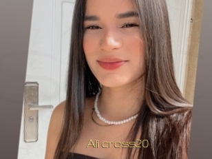 Ali_cross20
