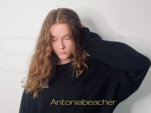 Antoniabeacher