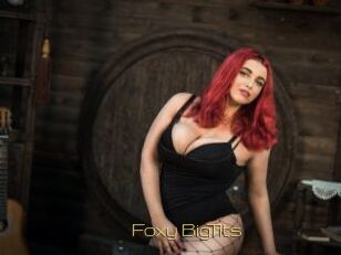 Foxy_BigTits_