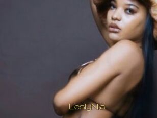 LeslyNia