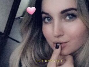 Lioness_arr