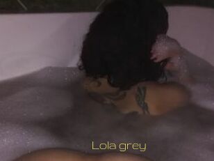 Lola_grey