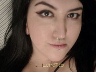 LunaTits