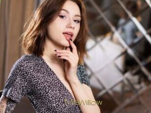 MiaWillow