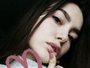 Mia_Kiss_