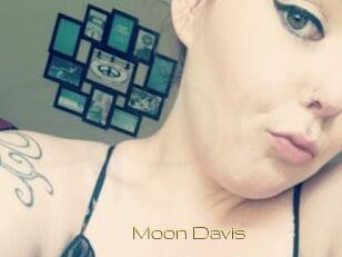 Moon_Davis