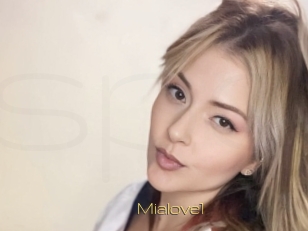 Mialove1