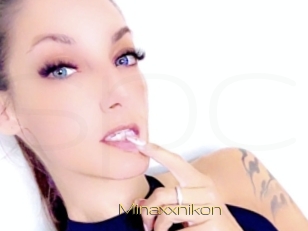Minaxxnikon