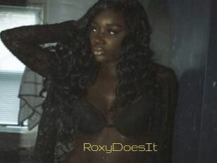 RoxyDoesIt