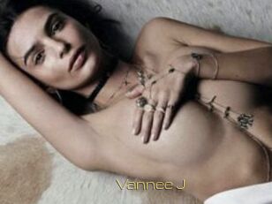 Vannee_J