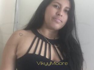 VikyyMoore